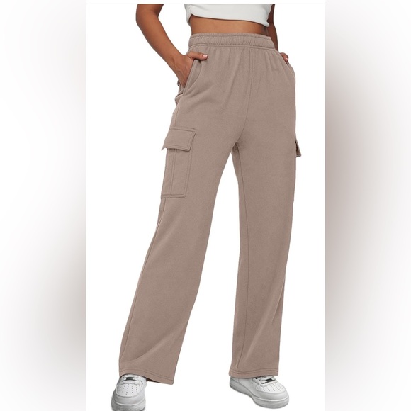 Women's Taupe Cargo Pants - Picture 4 of 11